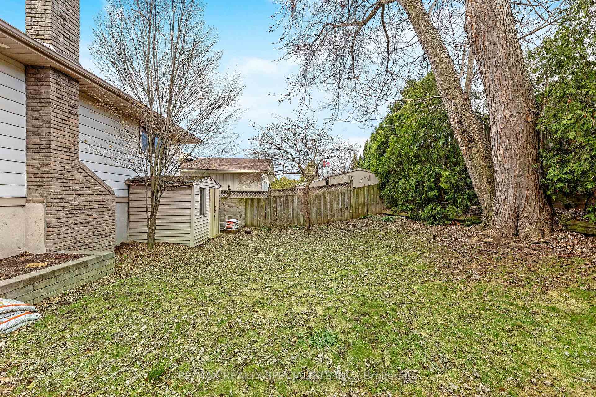 Photo 35 of 35 Forestgate Drive, Hamilton, Fessenden — HOMEH