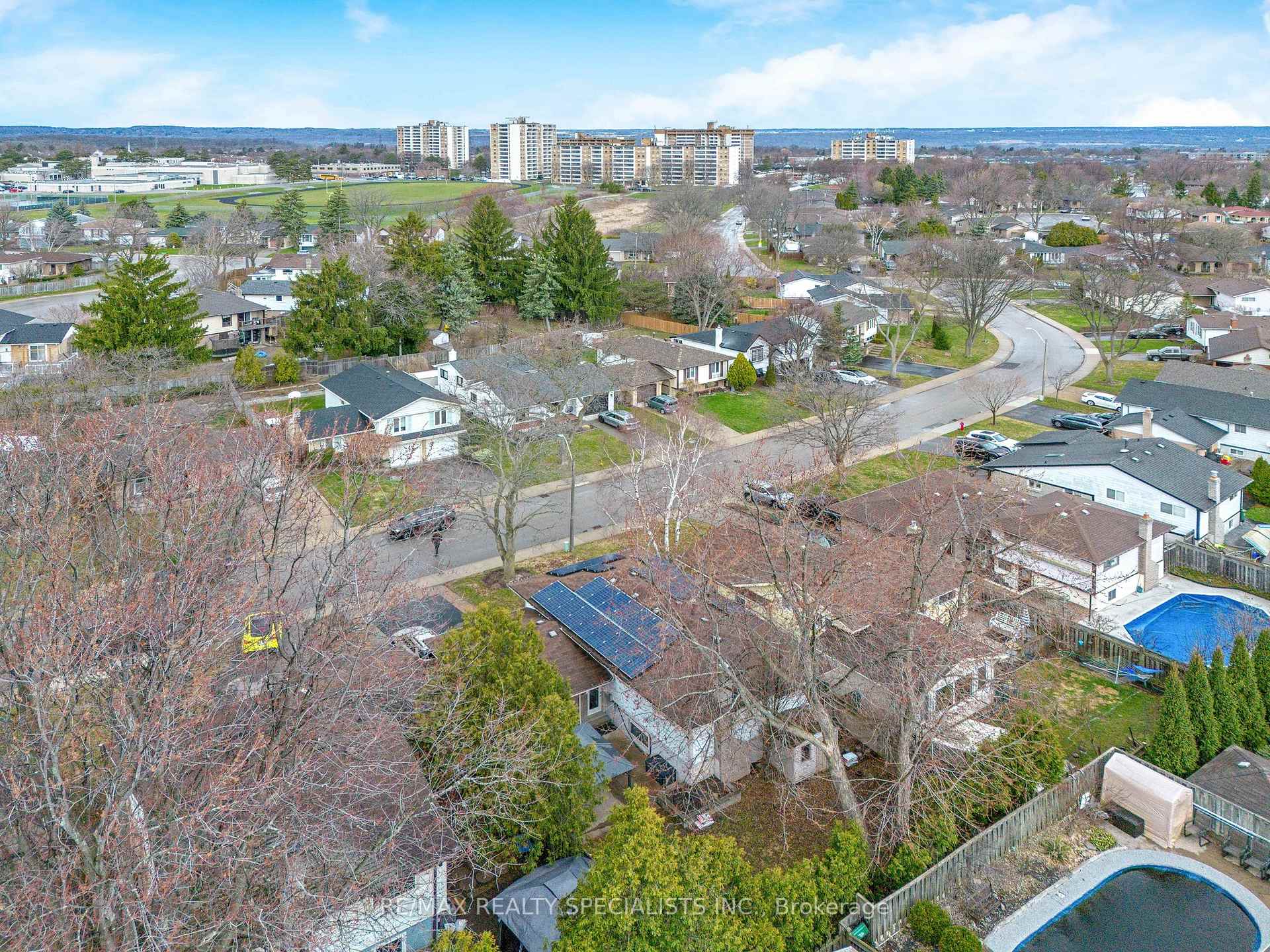 Photo 39 of 35 Forestgate Drive, Hamilton, Fessenden — HOMEH