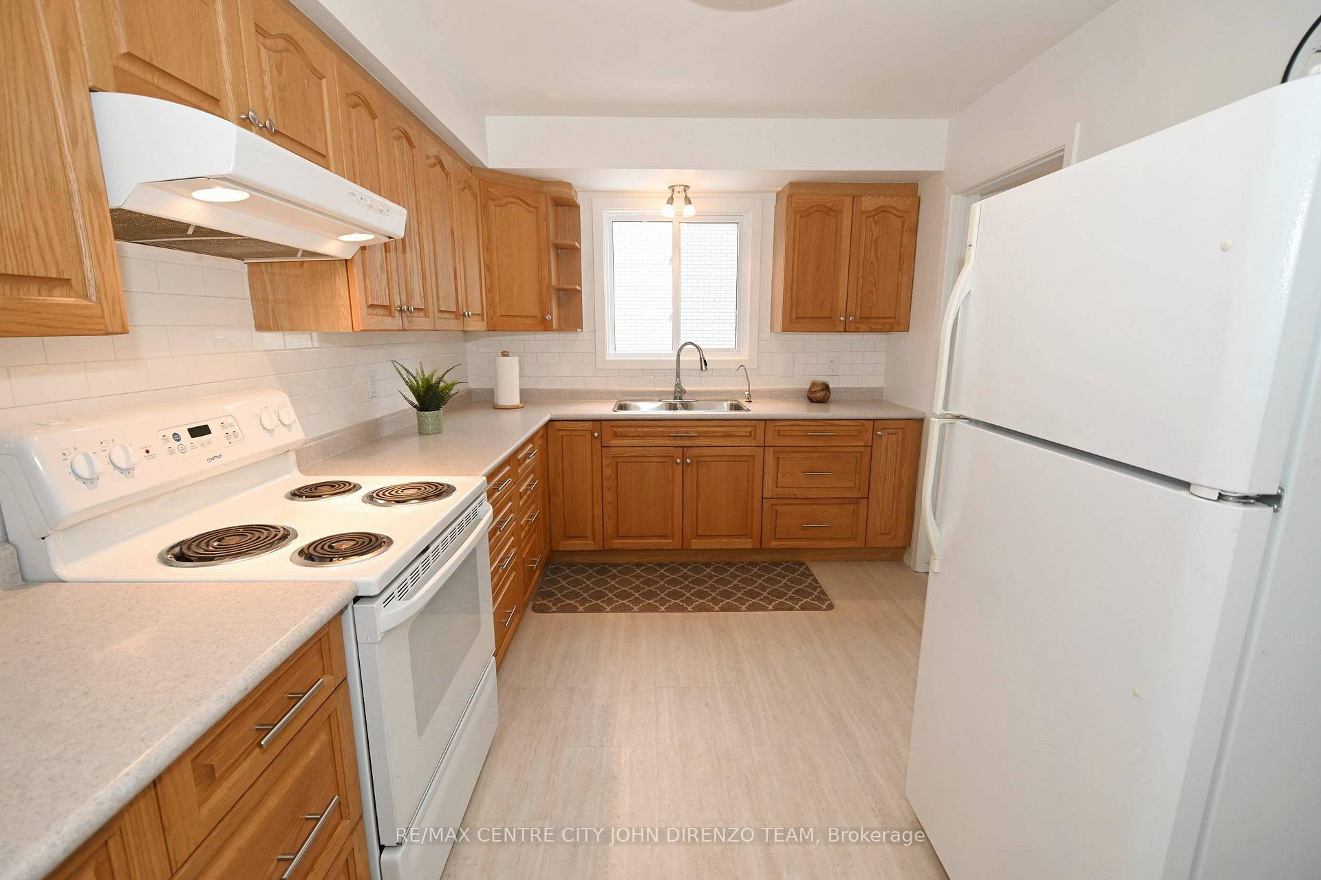 Photo 7 of 222 Inkerman Street, St. Thomas — HOMEH