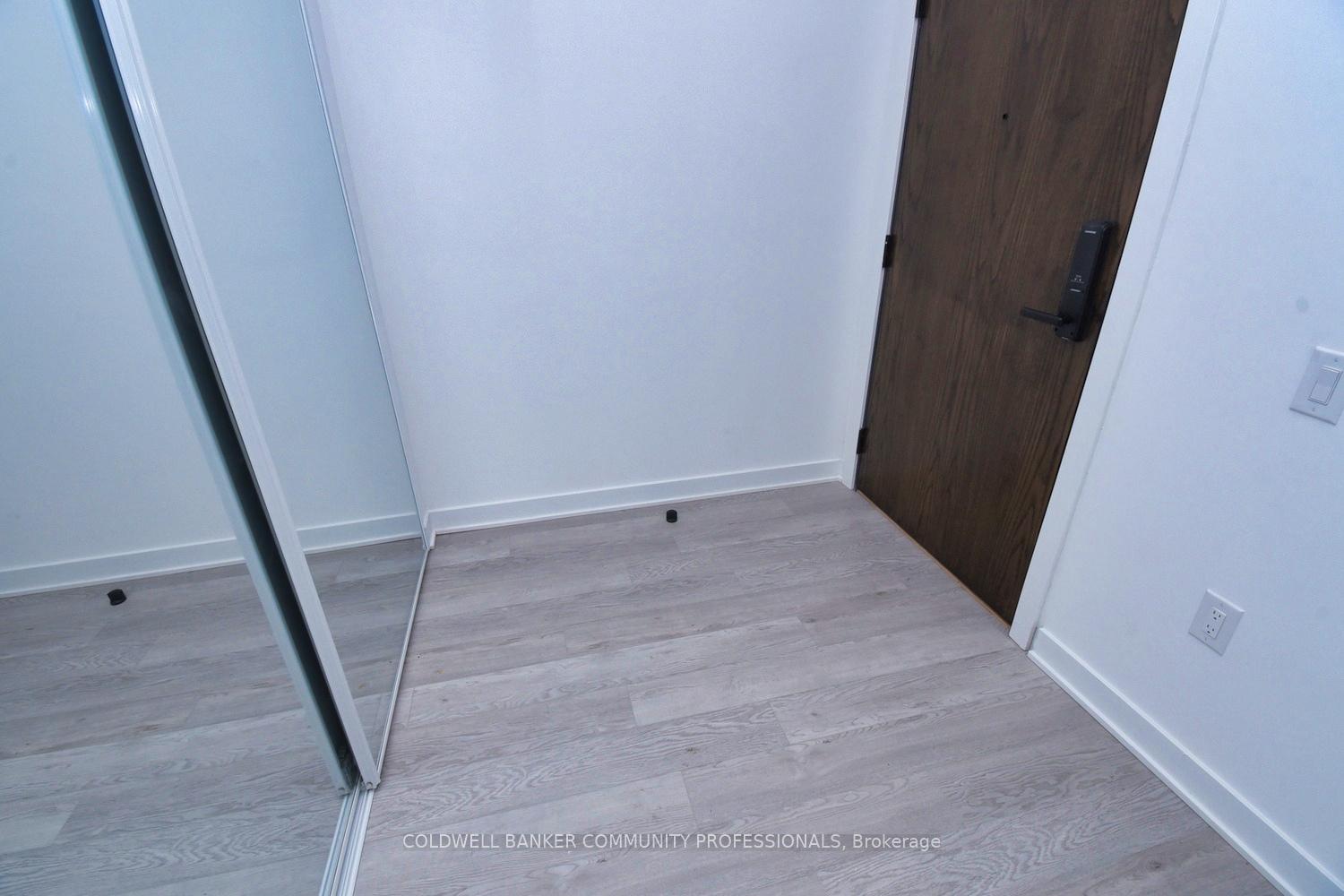 Photo 5 of Unit 407, 2782 Barton Street E, Hamilton, Riverdale — HOMEH