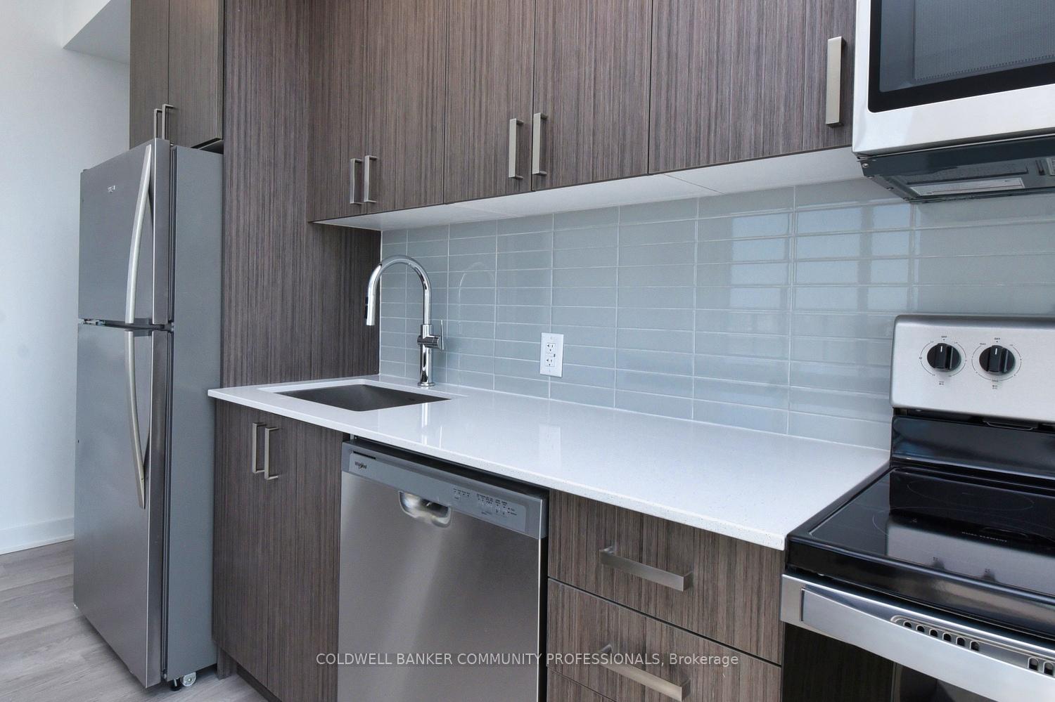 Photo 10 of Unit 407, 2782 Barton Street E, Hamilton, Riverdale — HOMEH