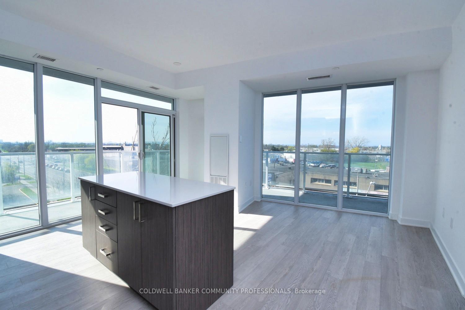 Photo 12 of Unit 407, 2782 Barton Street E, Hamilton, Riverdale — HOMEH
