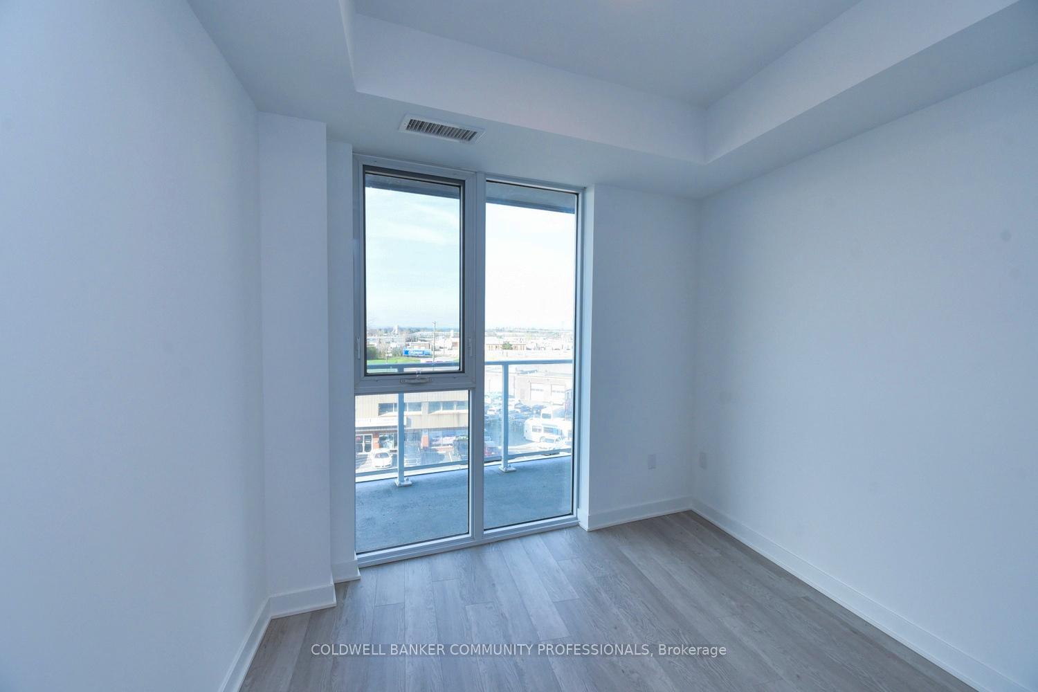 Photo 15 of Unit 407, 2782 Barton Street E, Hamilton, Riverdale — HOMEH