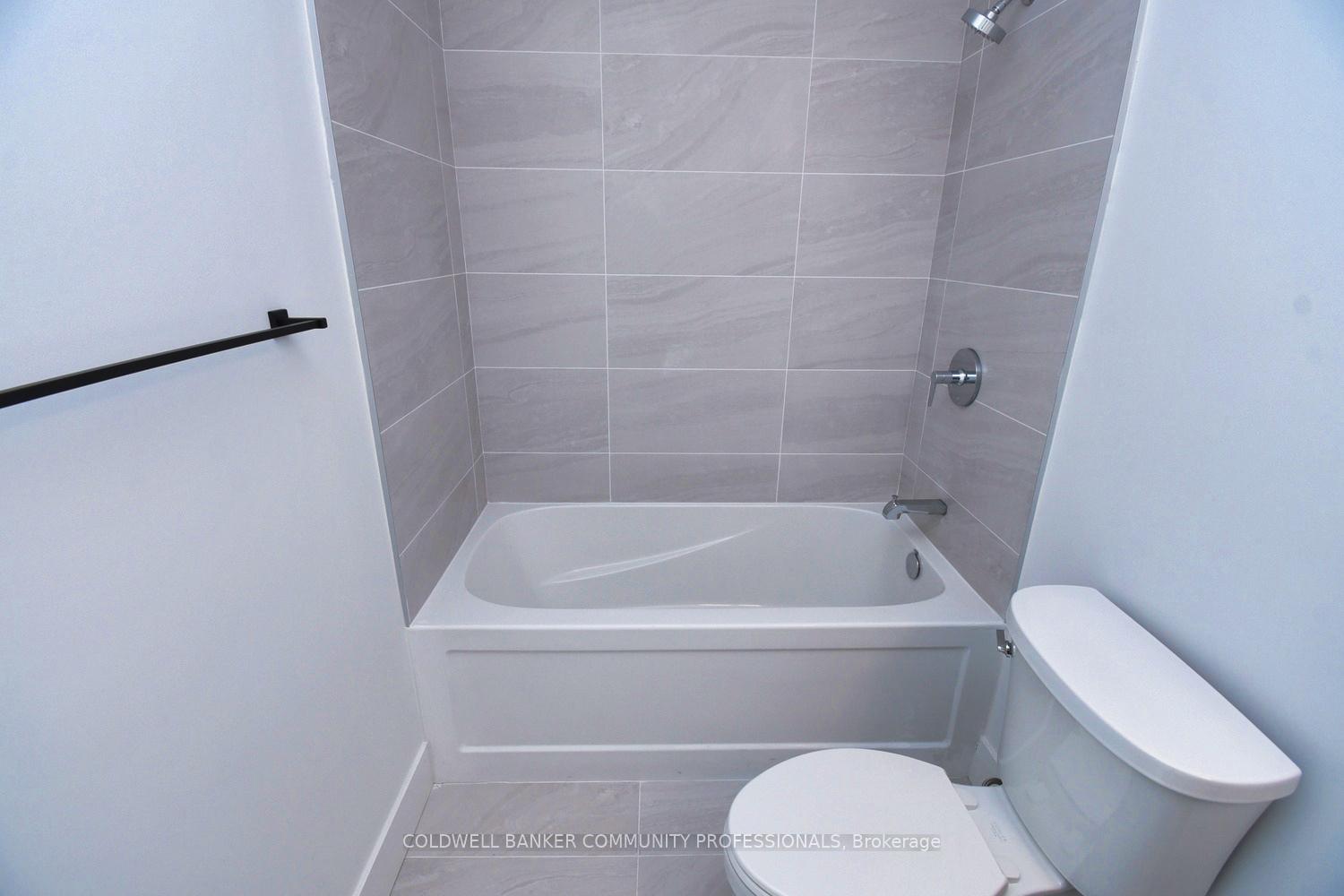 Photo 19 of Unit 407, 2782 Barton Street E, Hamilton, Riverdale — HOMEH