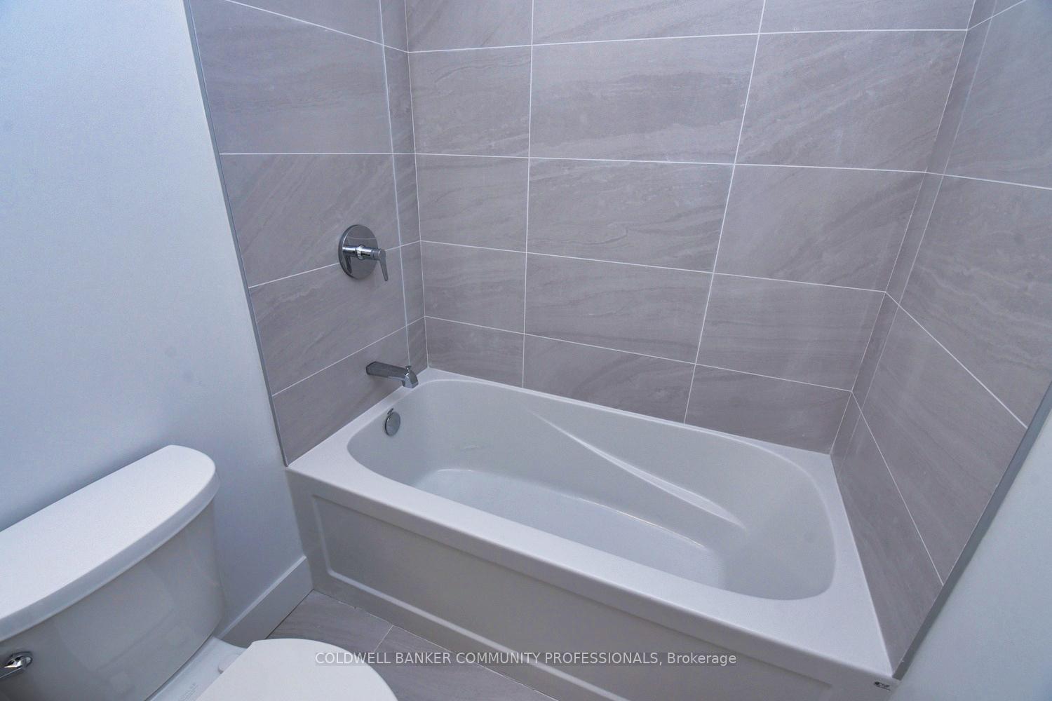 Photo 23 of Unit 407, 2782 Barton Street E, Hamilton, Riverdale — HOMEH