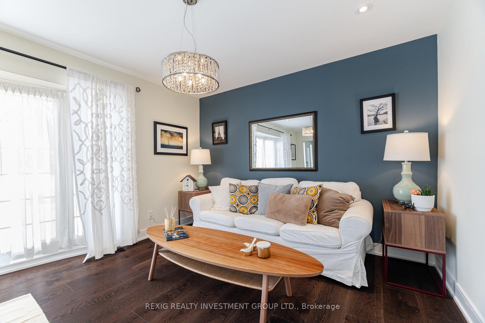 Photo 6 of 19 Cavendish Crescent, Brampton, Avondale — HOMEH