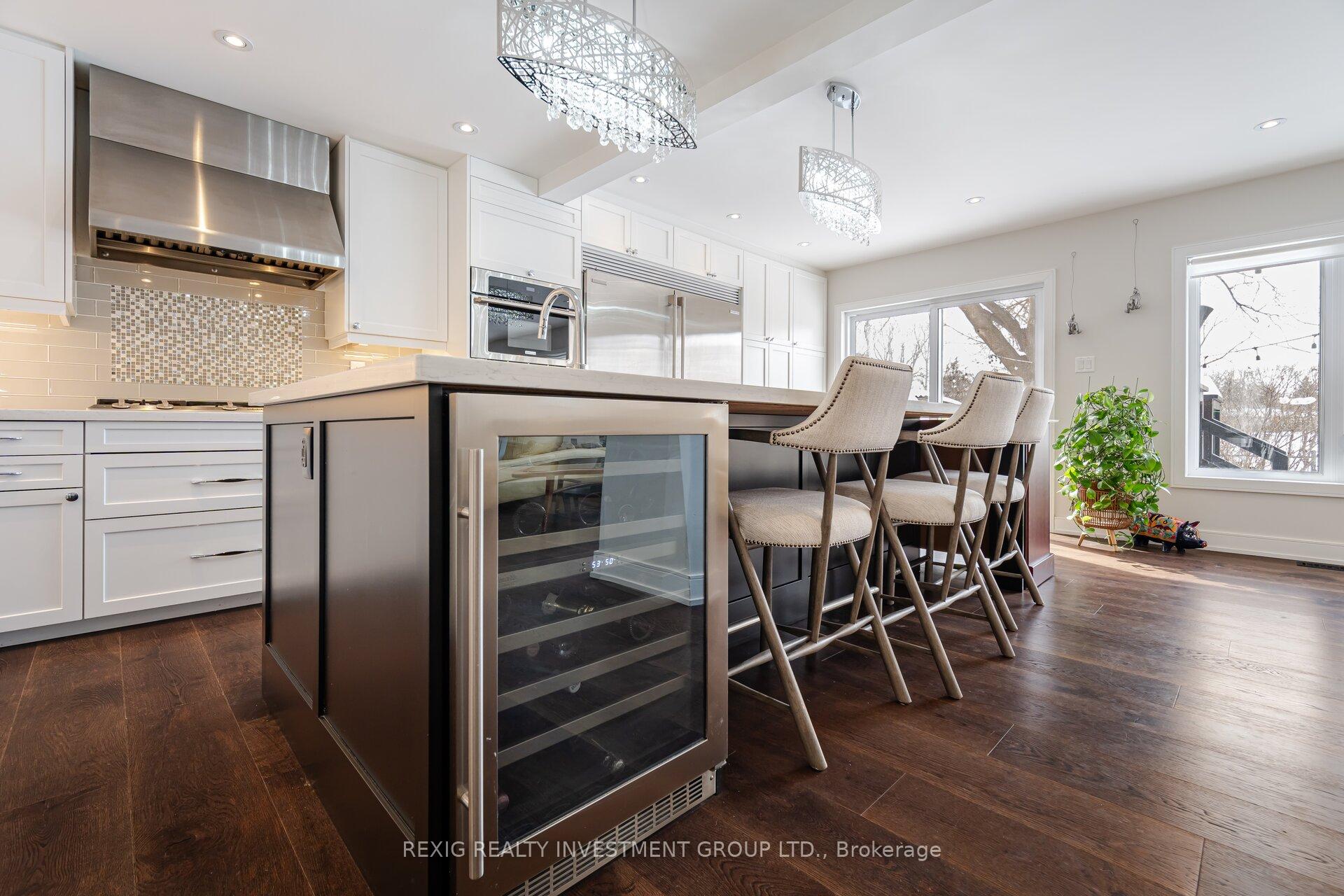 Photo 9 of 19 Cavendish Crescent, Brampton, Avondale — HOMEH