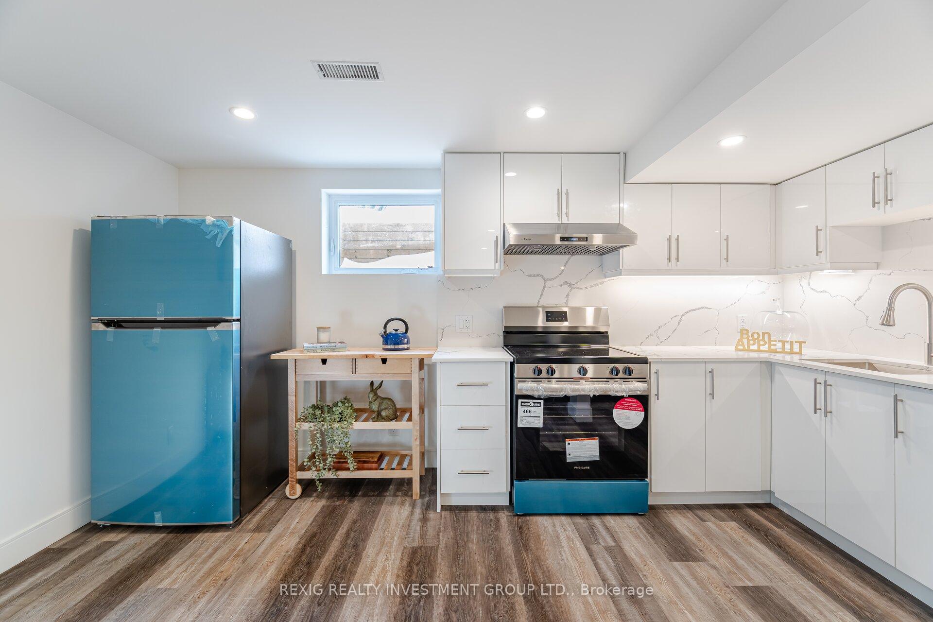 Photo 31 of 19 Cavendish Crescent, Brampton, Avondale — HOMEH