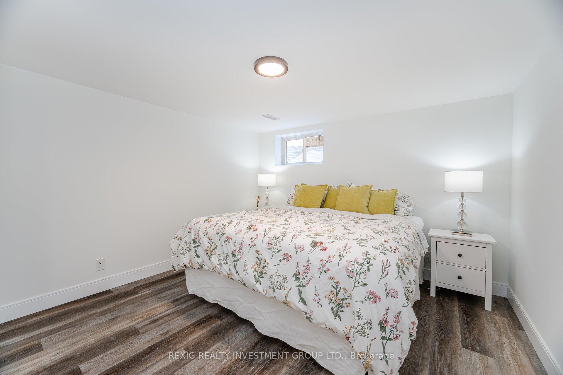 Photo 32 of 19 Cavendish Crescent, Brampton, Avondale — HOMEH