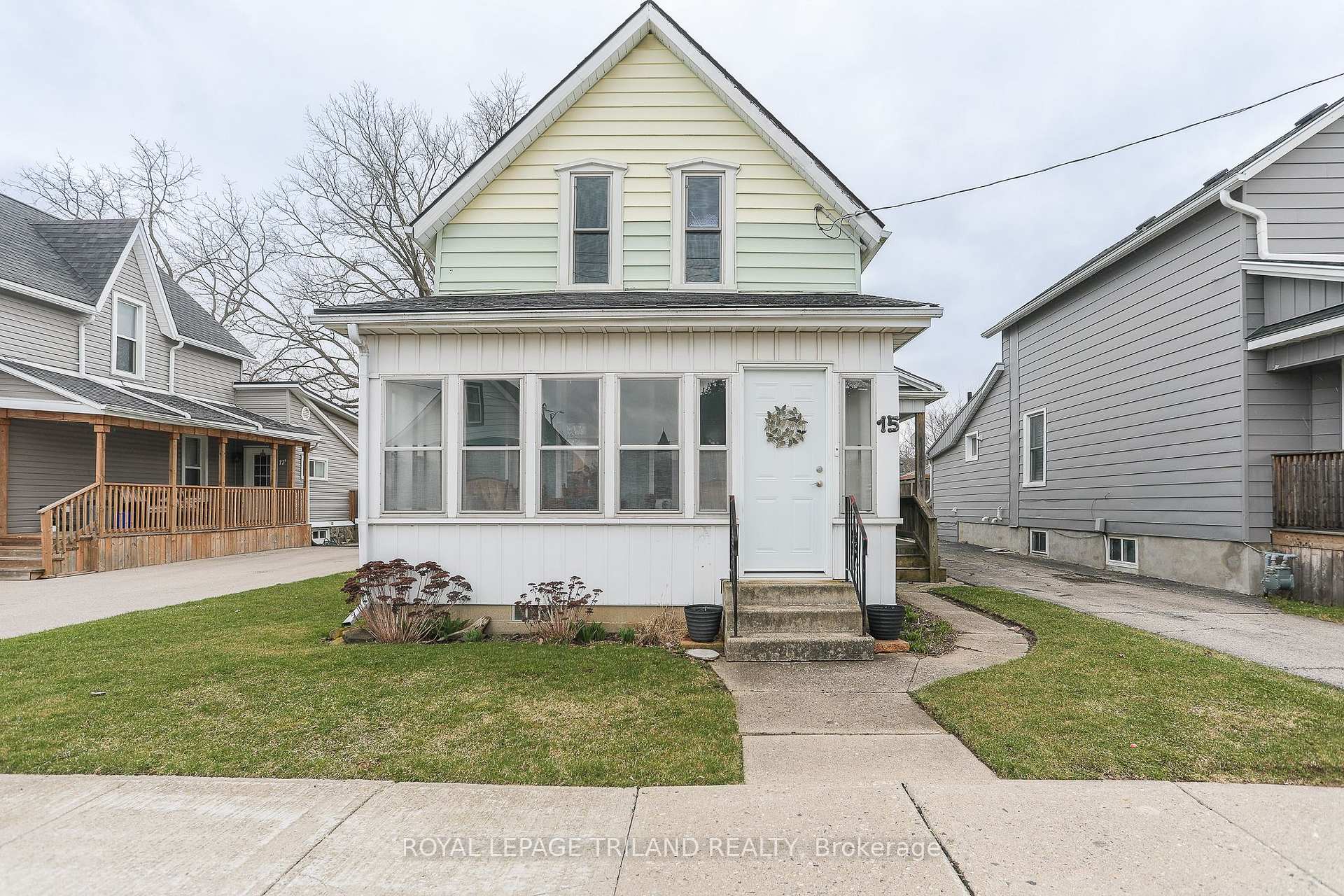 Photo 1 of 15 Eagle Street, St. Thomas — HOMEH