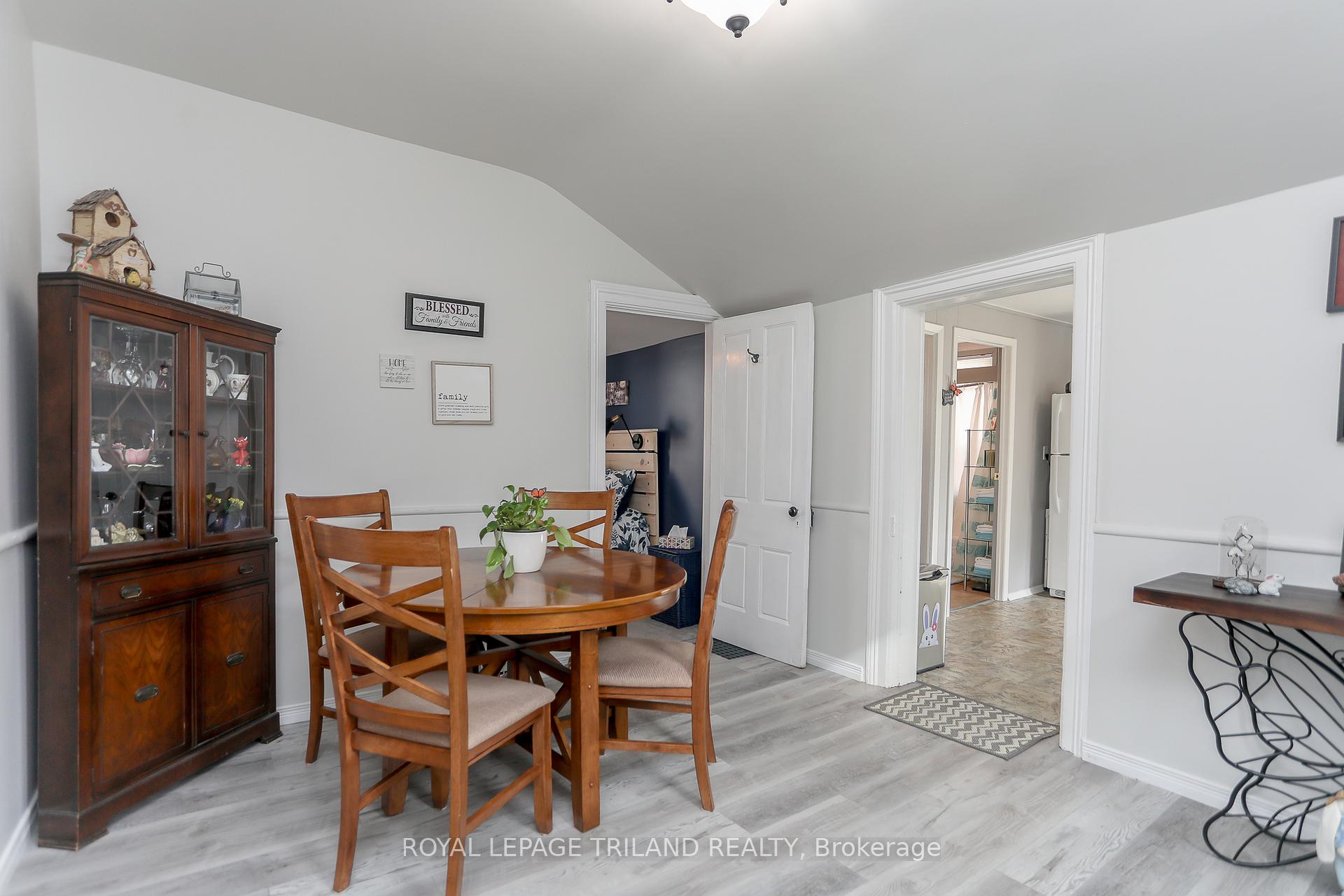 Photo 13 of 15 Eagle Street, St. Thomas — HOMEH
