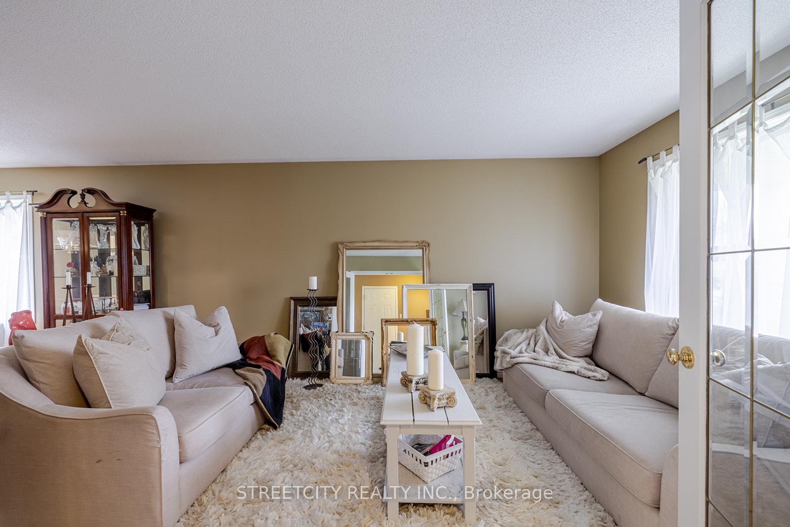 Photo 5 of 226 Andrea Crescent, Central Elgin, Belmont — HOMEH