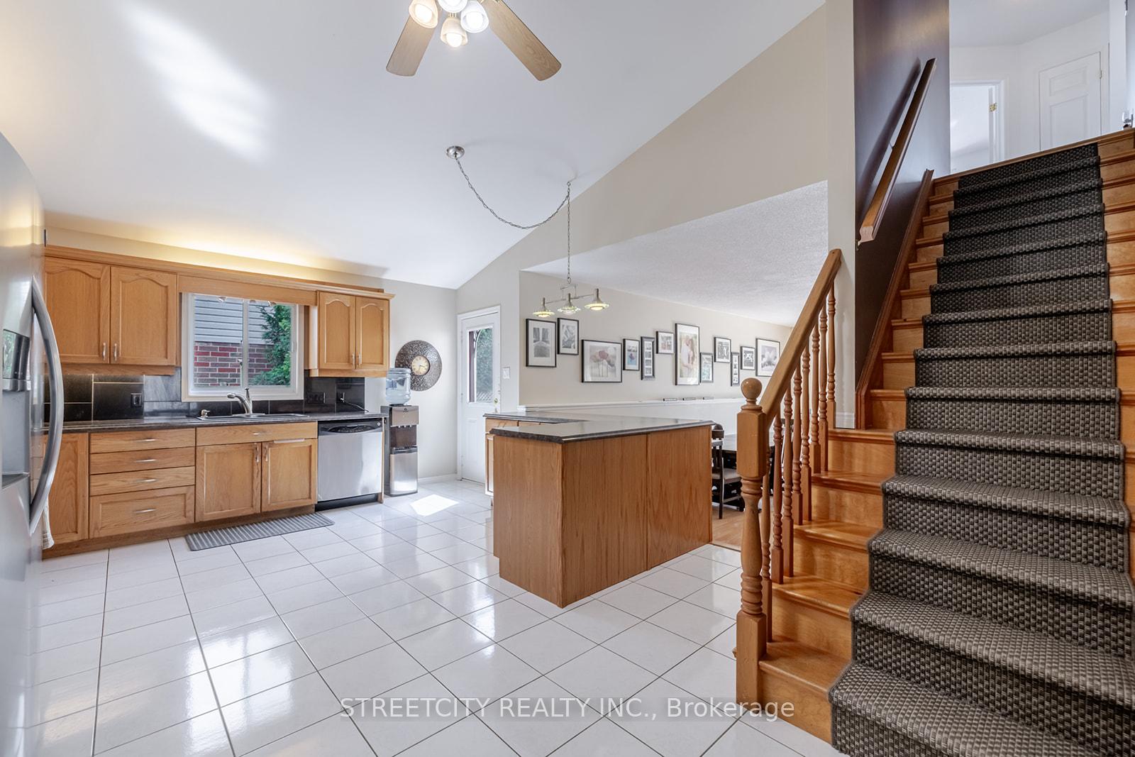 Photo 9 of 226 Andrea Crescent, Central Elgin, Belmont — HOMEH