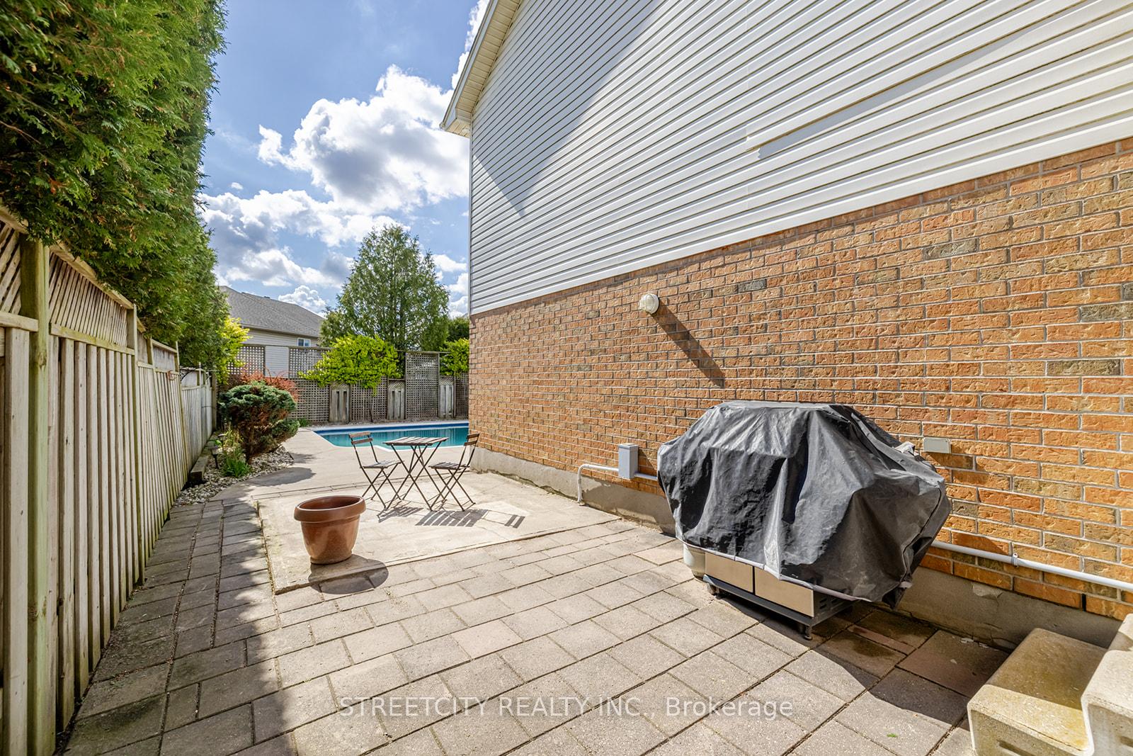 Photo 33 of 226 Andrea Crescent, Central Elgin, Belmont — HOMEH