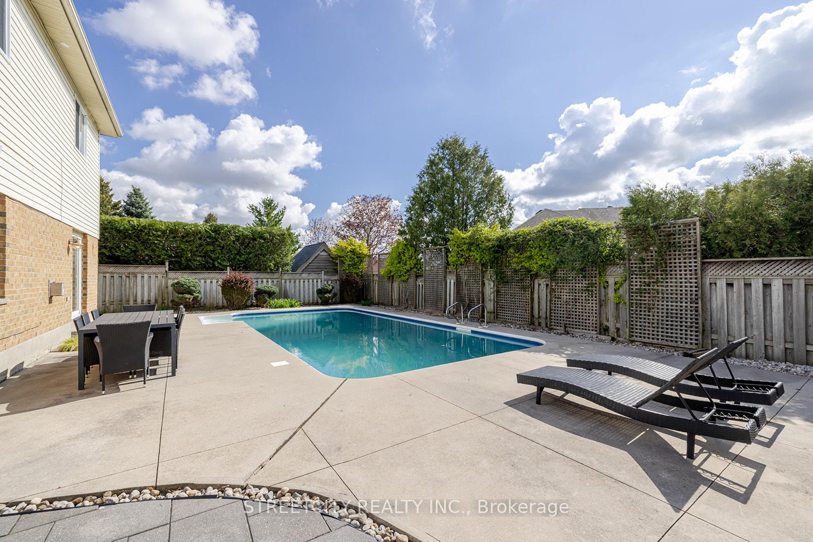 Photo 38 of 226 Andrea Crescent, Central Elgin, Belmont — HOMEH