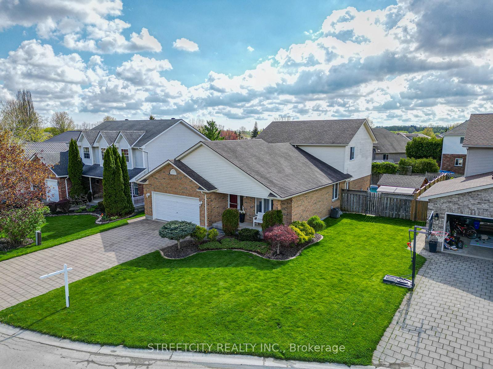 Photo 47 of 226 Andrea Crescent, Central Elgin, Belmont — HOMEH