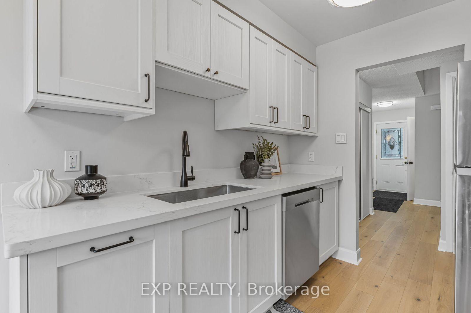 Photo 6 of 89 Royal Salisbury Way, Brampton, Madoc — HOMEH