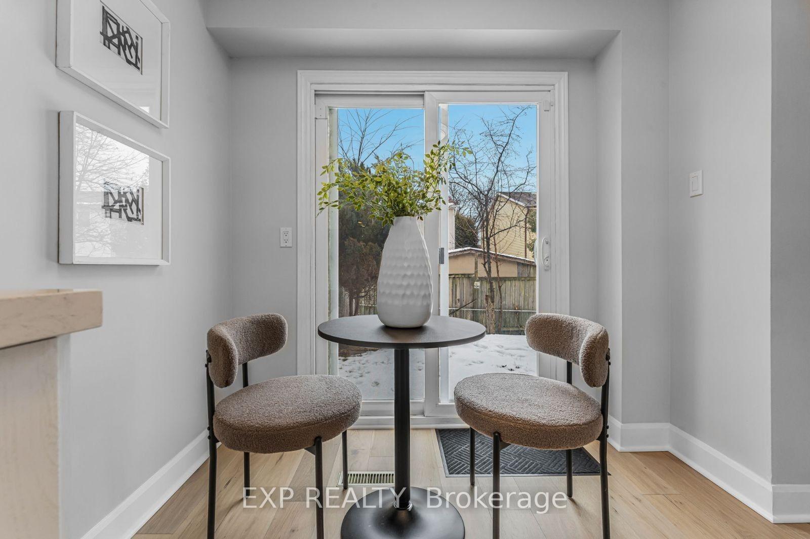 Photo 8 of 89 Royal Salisbury Way, Brampton, Madoc — HOMEH