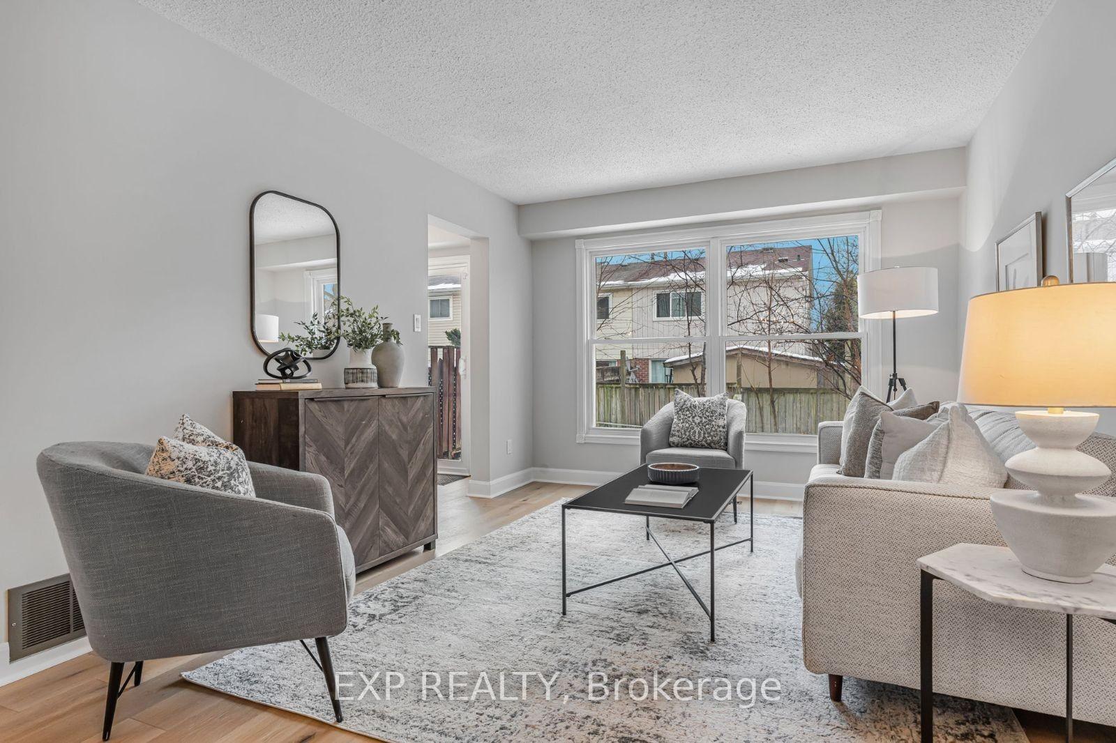 Photo 12 of 89 Royal Salisbury Way, Brampton, Madoc — HOMEH