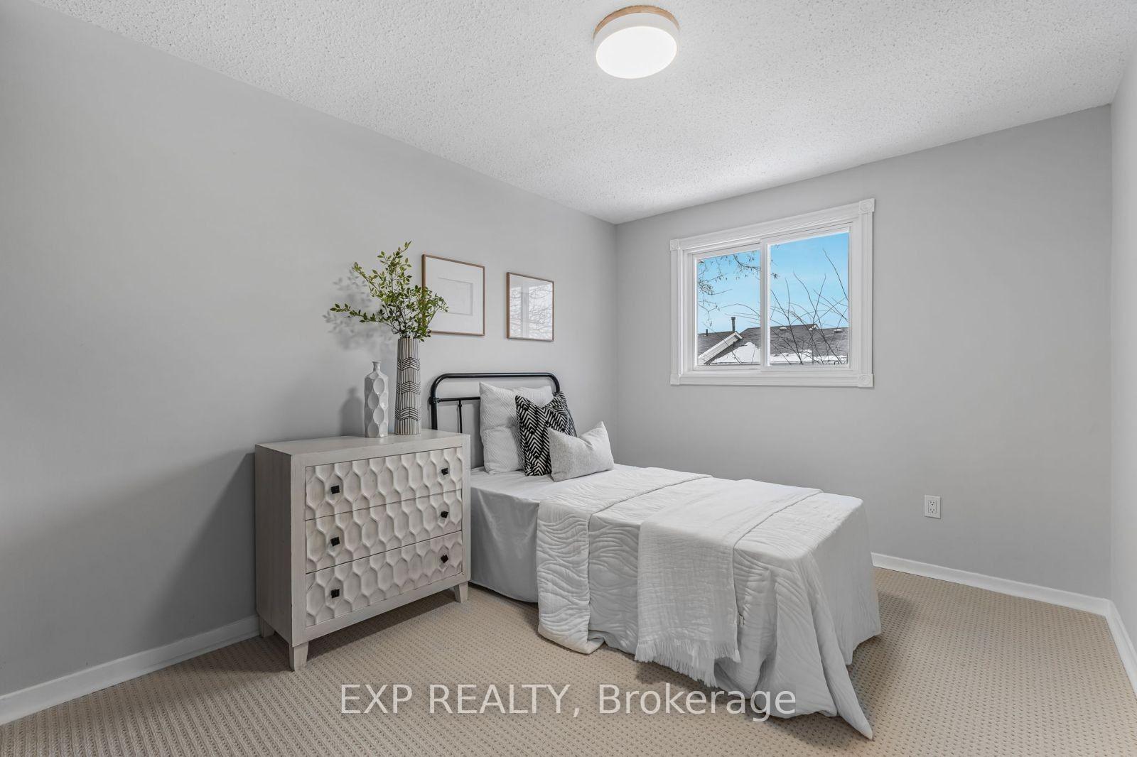 Photo 22 of 89 Royal Salisbury Way, Brampton, Madoc — HOMEH