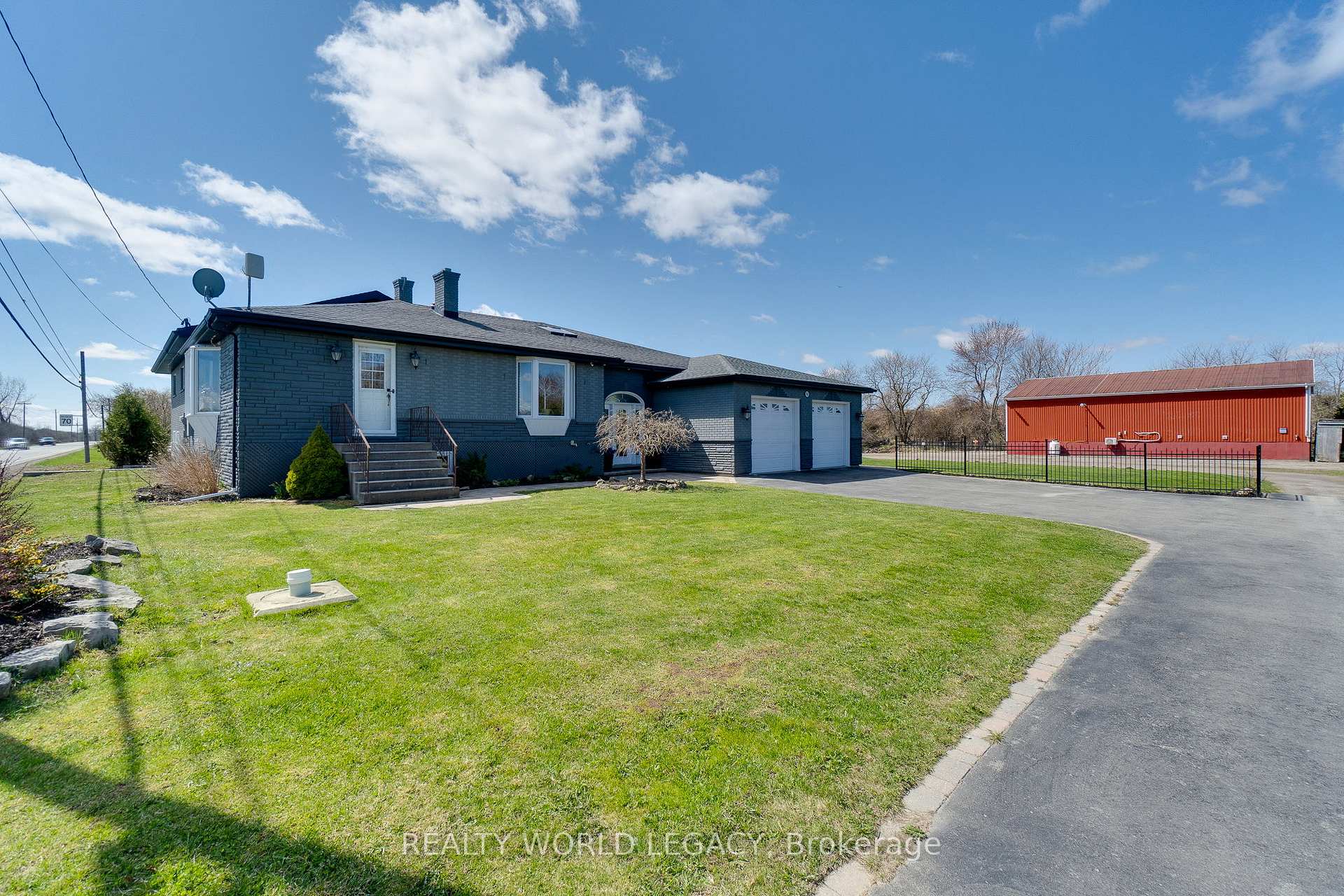 Photo 2 of 761 Brock Road, Hamilton, Rural Flamborough — HOMEH