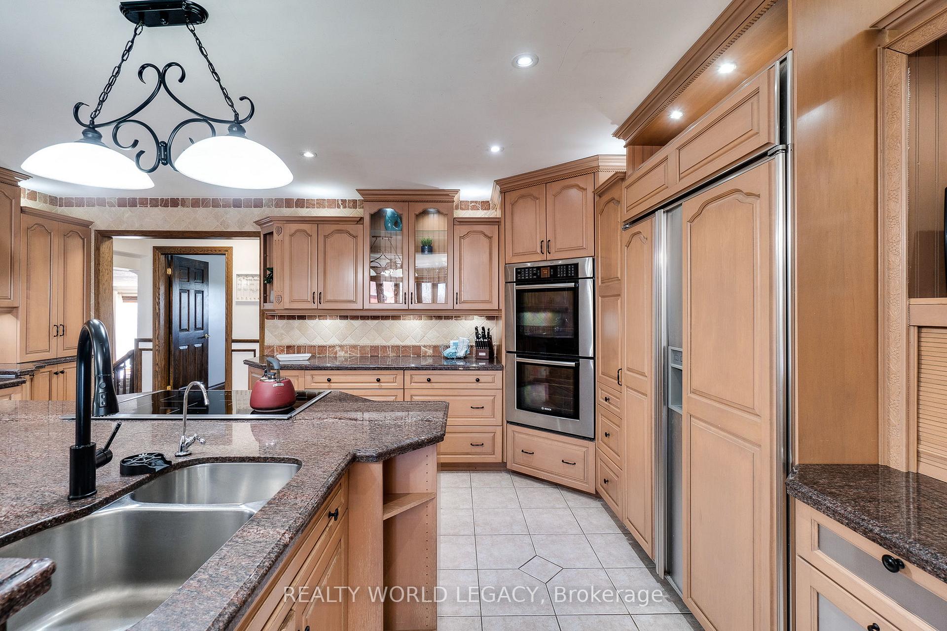 Photo 11 of 761 Brock Road, Hamilton, Rural Flamborough — HOMEH
