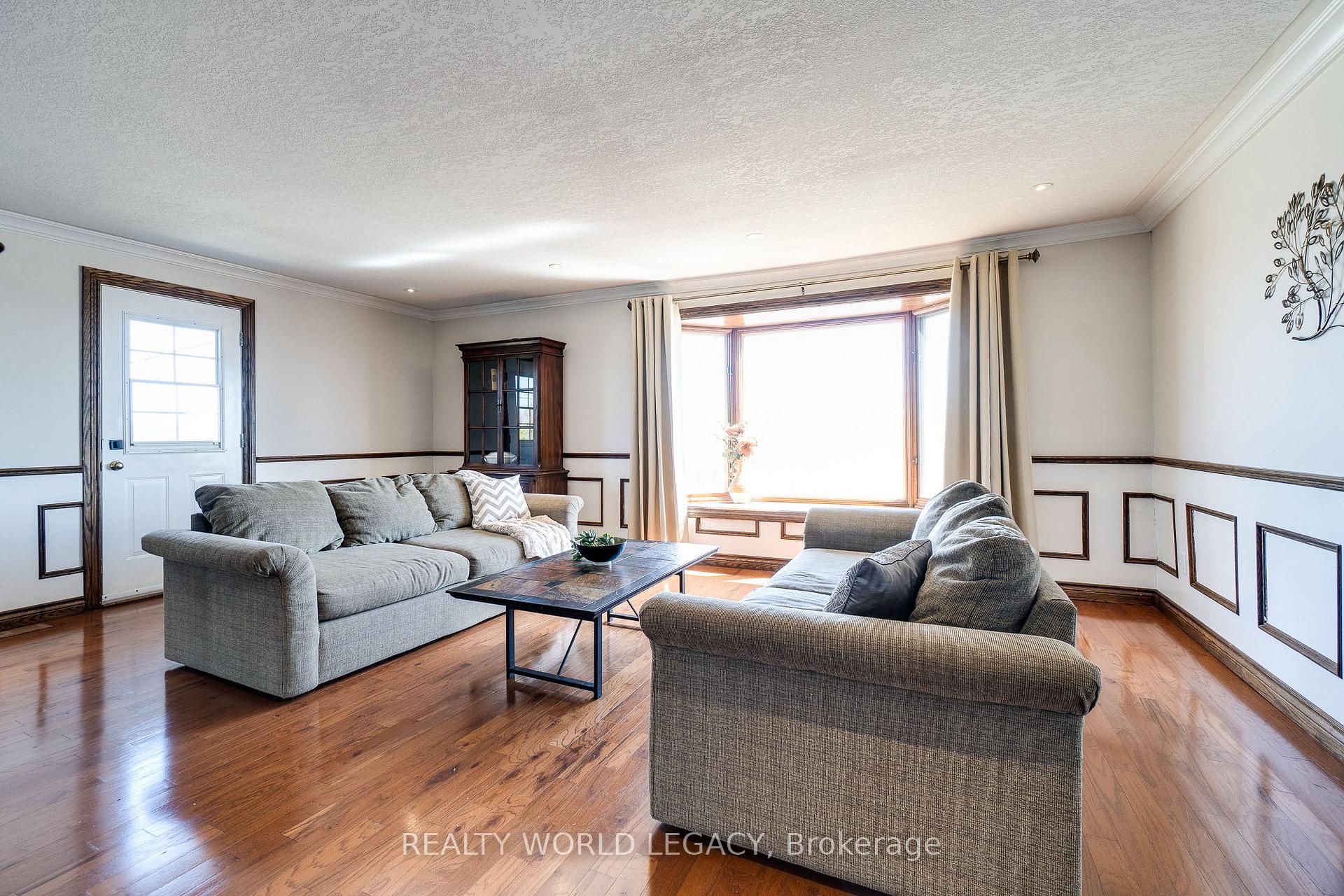 Photo 16 of 761 Brock Road, Hamilton, Rural Flamborough — HOMEH