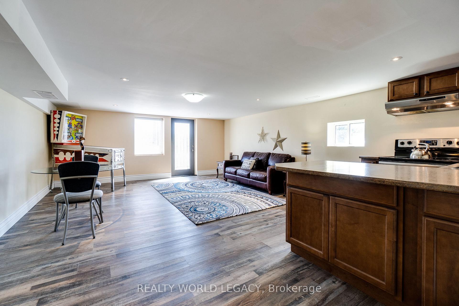 Photo 31 of 761 Brock Road, Hamilton, Rural Flamborough — HOMEH