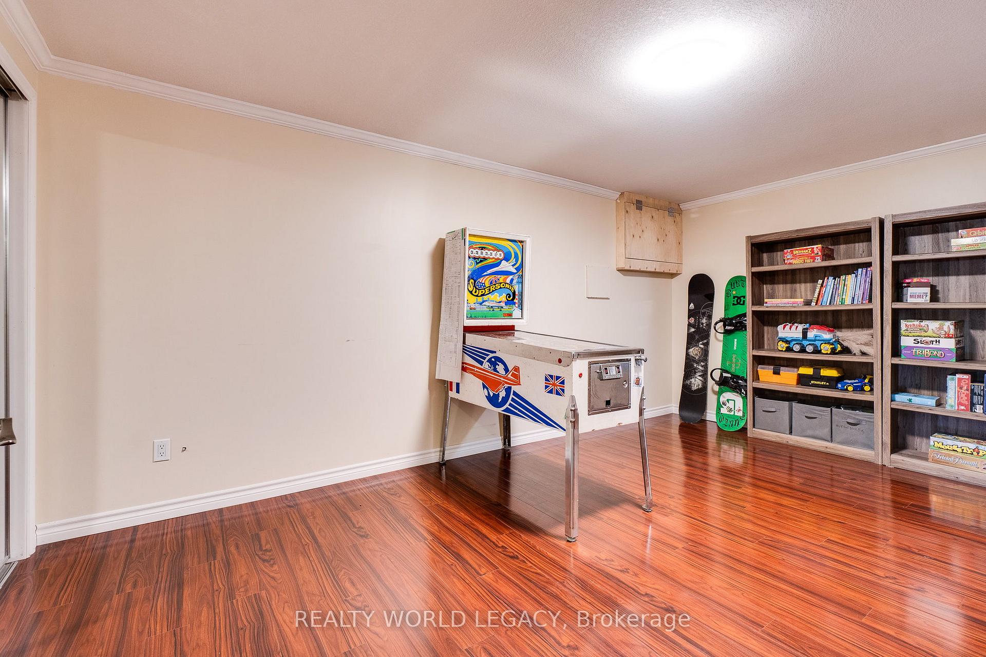 Photo 35 of 761 Brock Road, Hamilton, Rural Flamborough — HOMEH