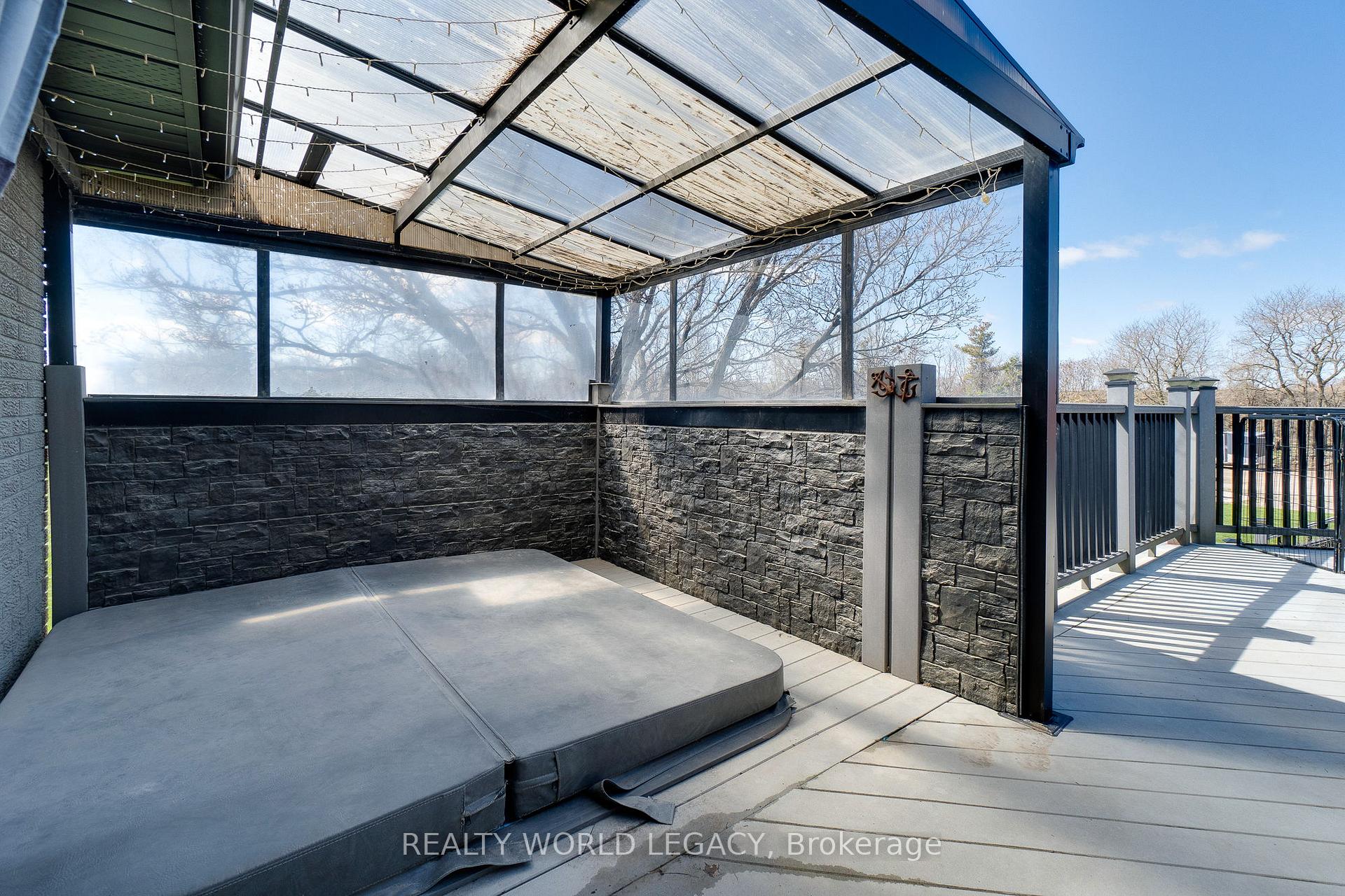 Photo 41 of 761 Brock Road, Hamilton, Rural Flamborough — HOMEH