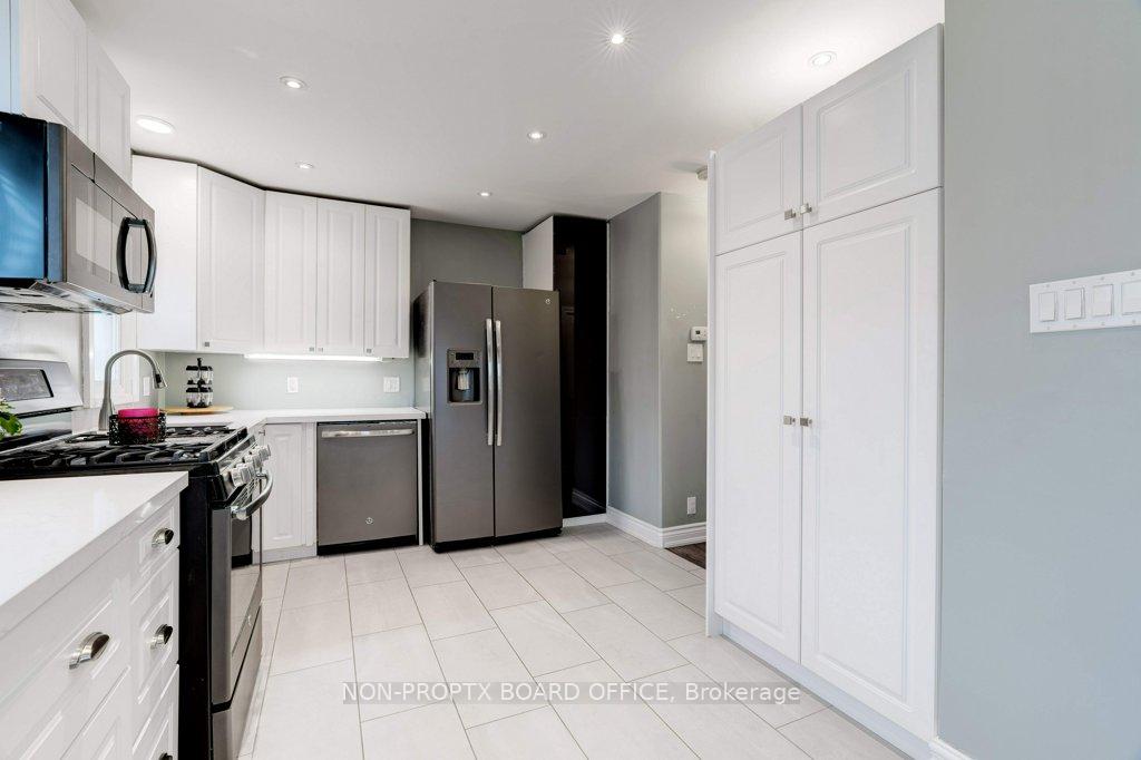 Photo 6 of 13 Beland Avenue S, Hamilton, McQuesten — HOMEH
