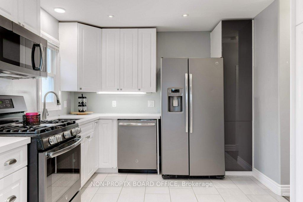 Photo 7 of 13 Beland Avenue S, Hamilton, McQuesten — HOMEH