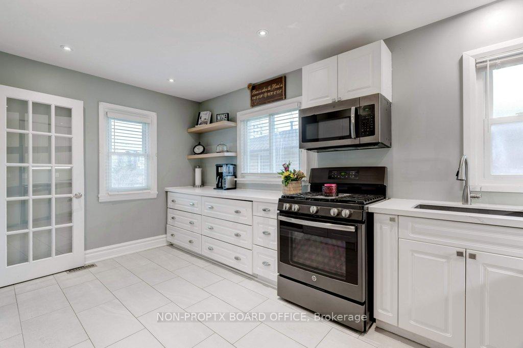 Photo 8 of 13 Beland Avenue S, Hamilton, McQuesten — HOMEH