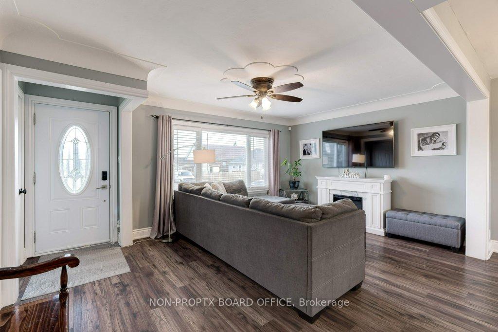 Photo 15 of 13 Beland Avenue S, Hamilton, McQuesten — HOMEH