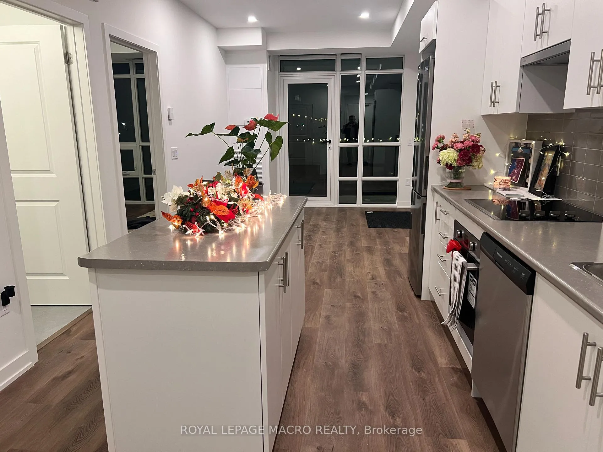 Photo 8 of Unit 401, 461 Green Road, Hamilton, Lakeshore — HOMEH