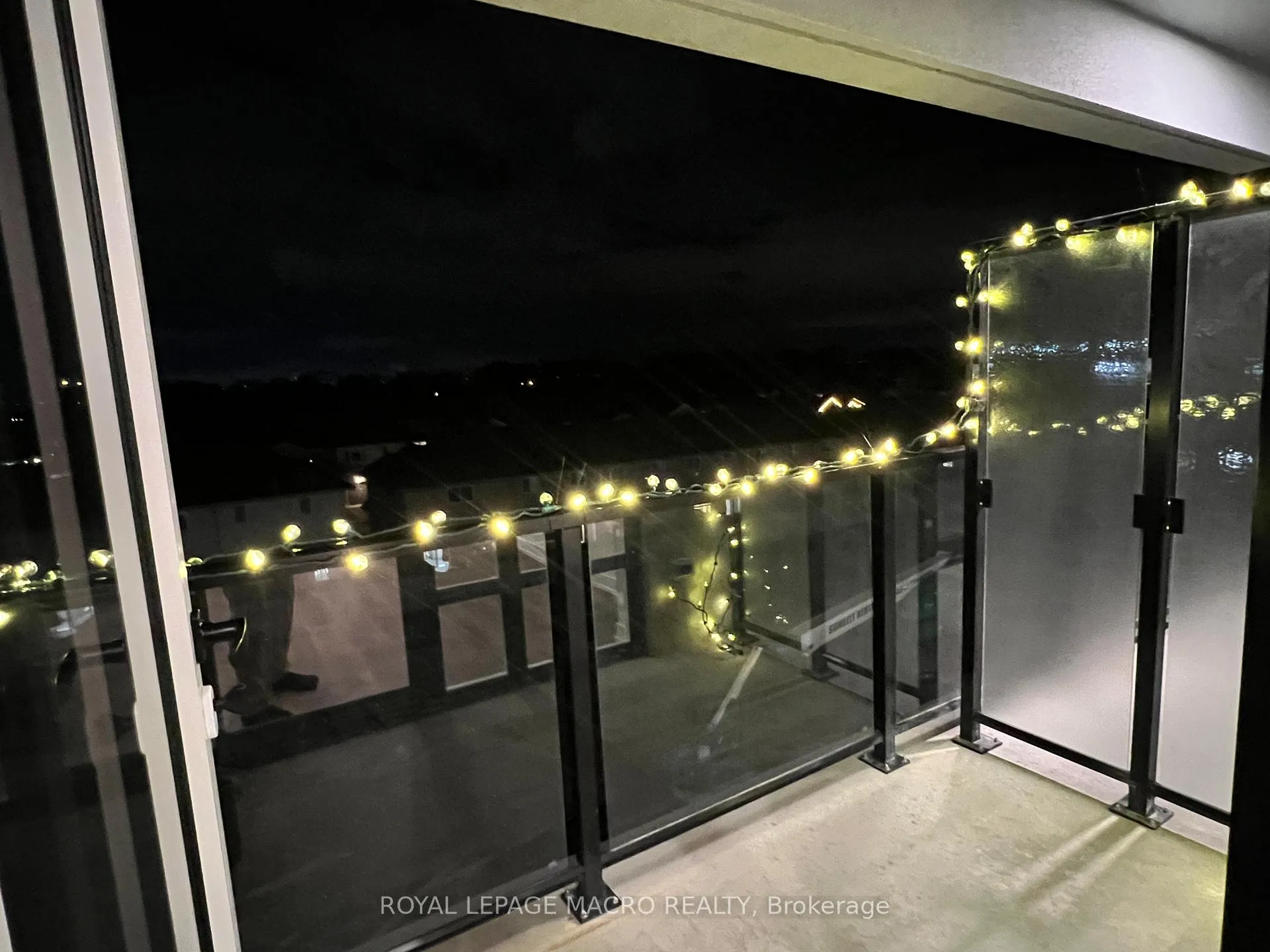Photo 10 of Unit 401, 461 Green Road, Hamilton, Lakeshore — HOMEH