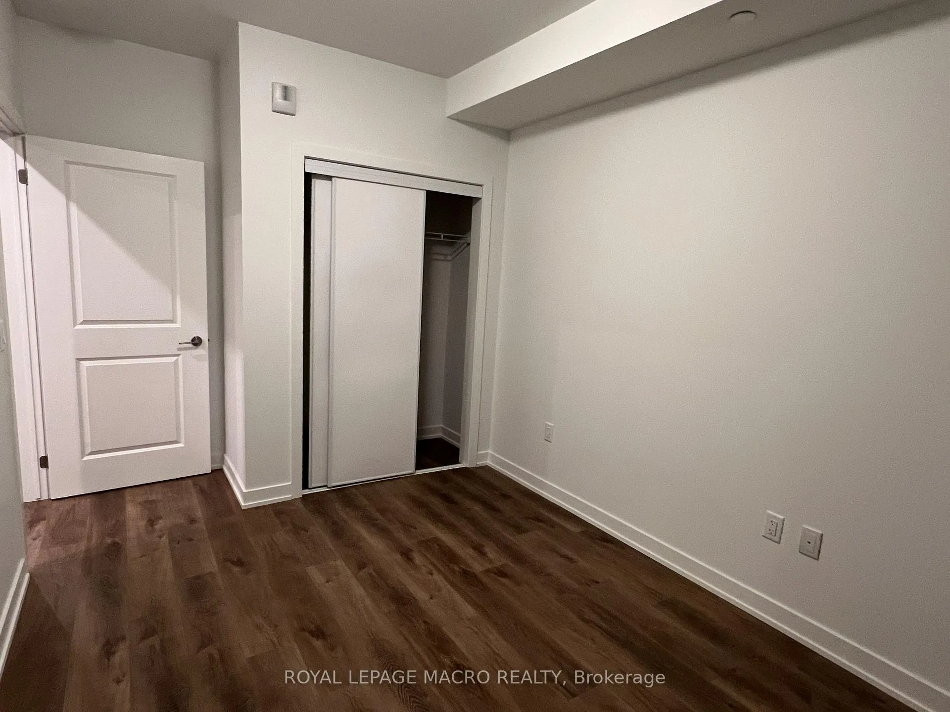 Photo 12 of Unit 401, 461 Green Road, Hamilton, Lakeshore — HOMEH