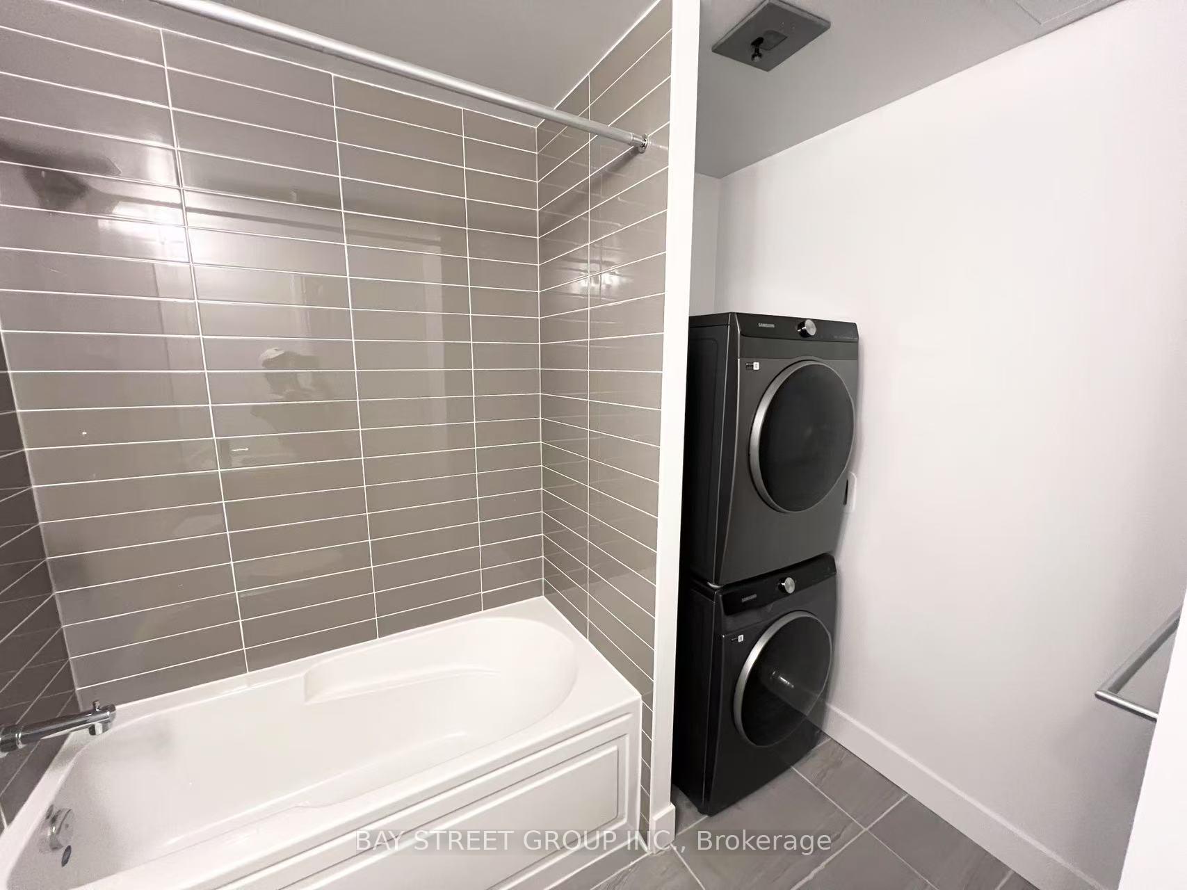Photo 6 of Unit 421, 2333 Khalsa Gate, Oakville, Westmount — HOMEH