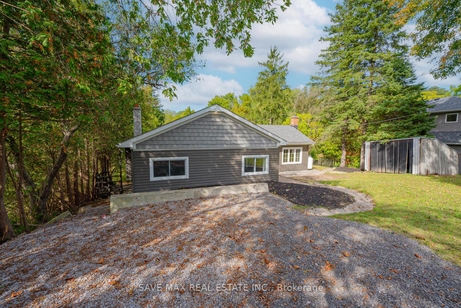 Photo 23 of 3907 Governors Road, Hamilton, Lynden — HOMEH