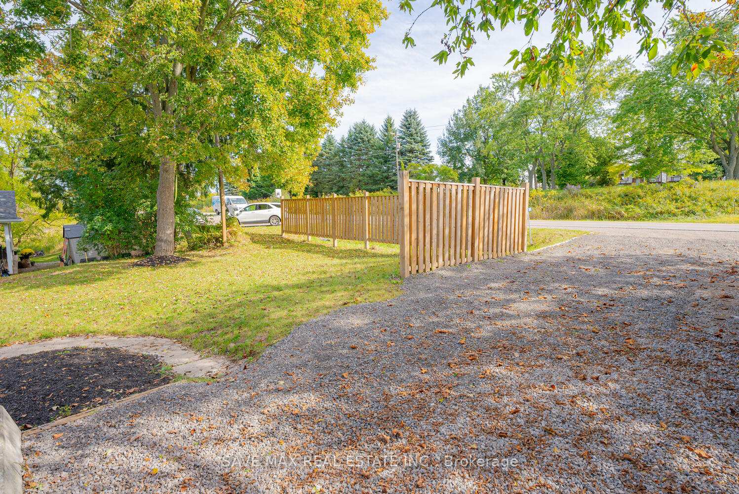 Photo 25 of 3907 Governors Road, Hamilton, Lynden — HOMEH