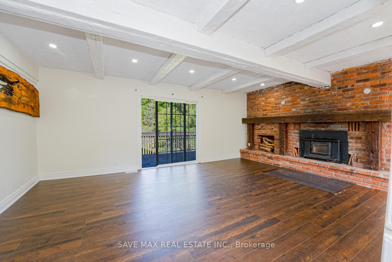 Photo 26 of 3907 Governors Road, Hamilton, Lynden — HOMEH