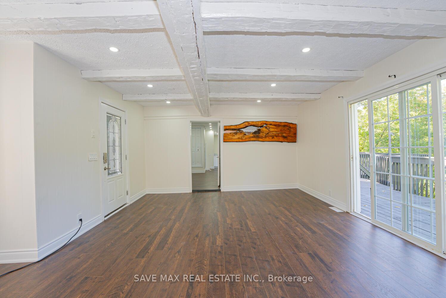 Photo 11 of 3907 Governors Road, Hamilton, Lynden — HOMEH