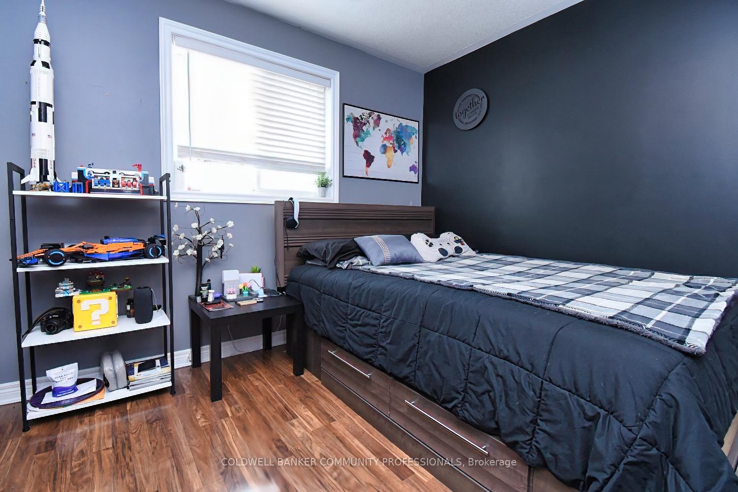 Photo 29 of 11 Longview Drive, Hamilton, Mount Hope — HOMEH