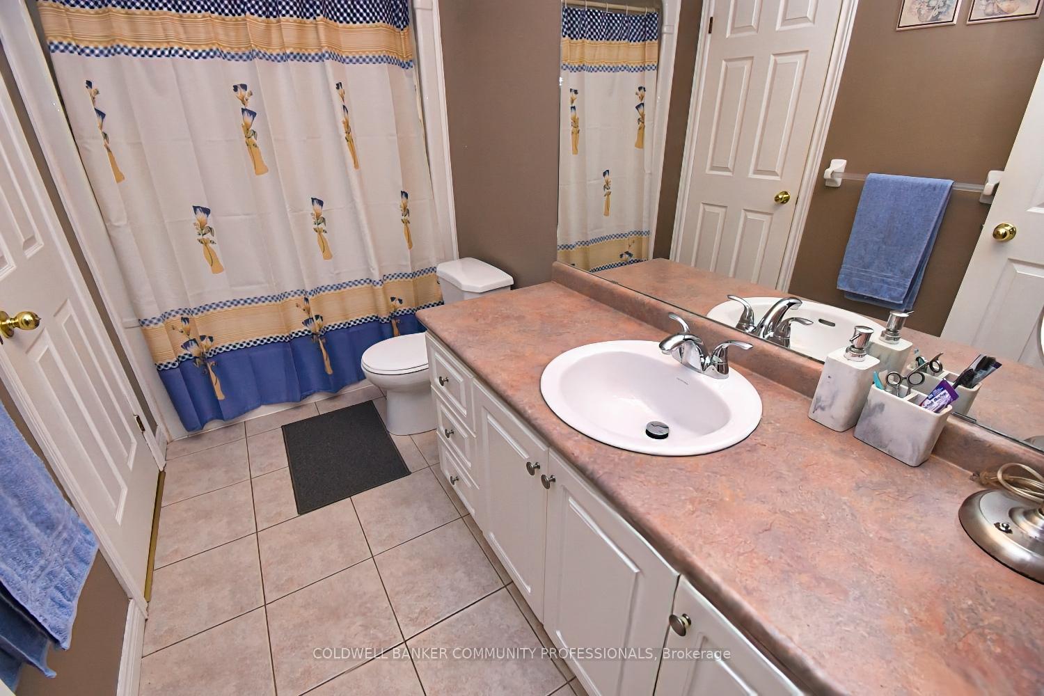 Photo 31 of 11 Longview Drive, Hamilton, Mount Hope — HOMEH