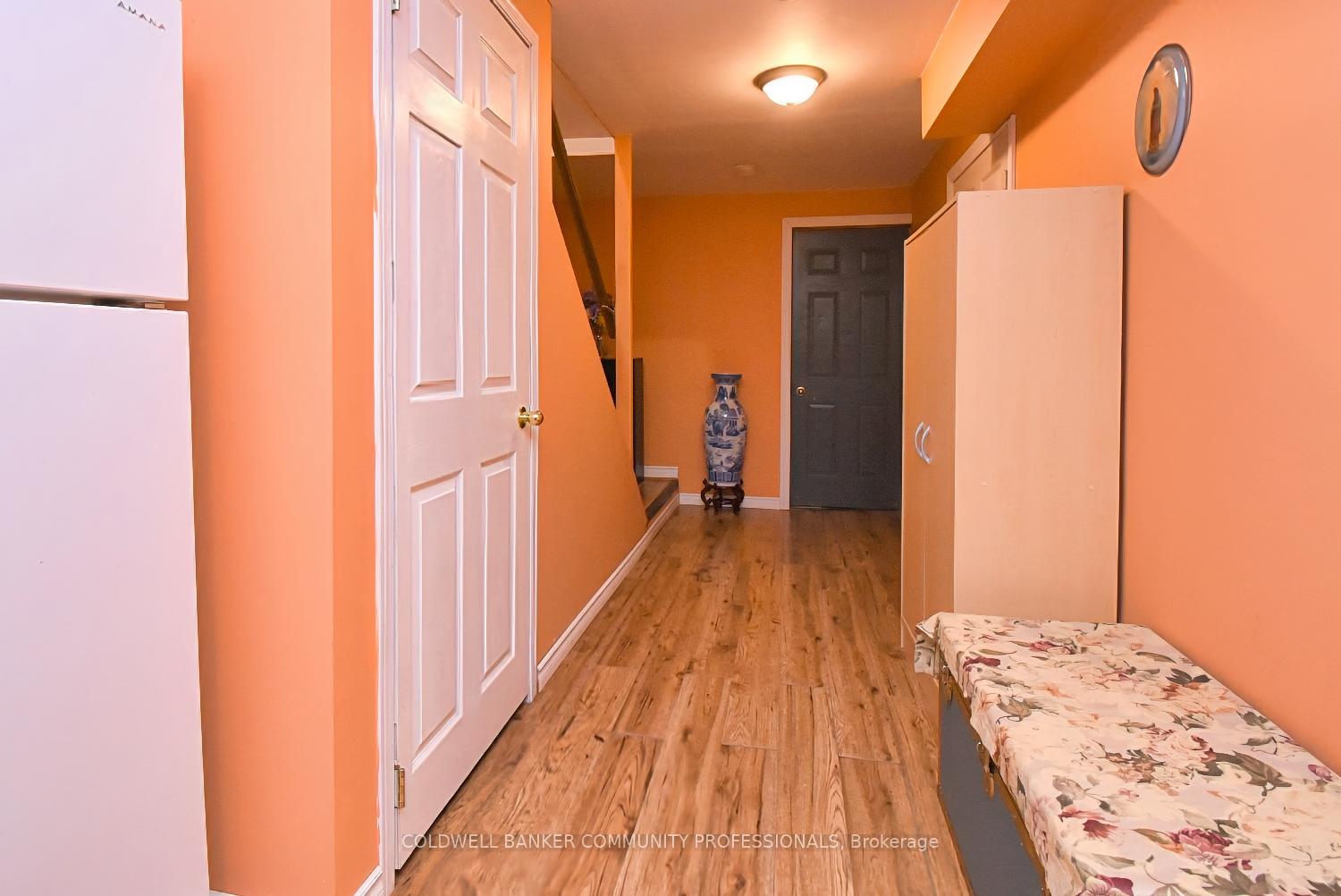 Photo 33 of 11 Longview Drive, Hamilton, Mount Hope — HOMEH