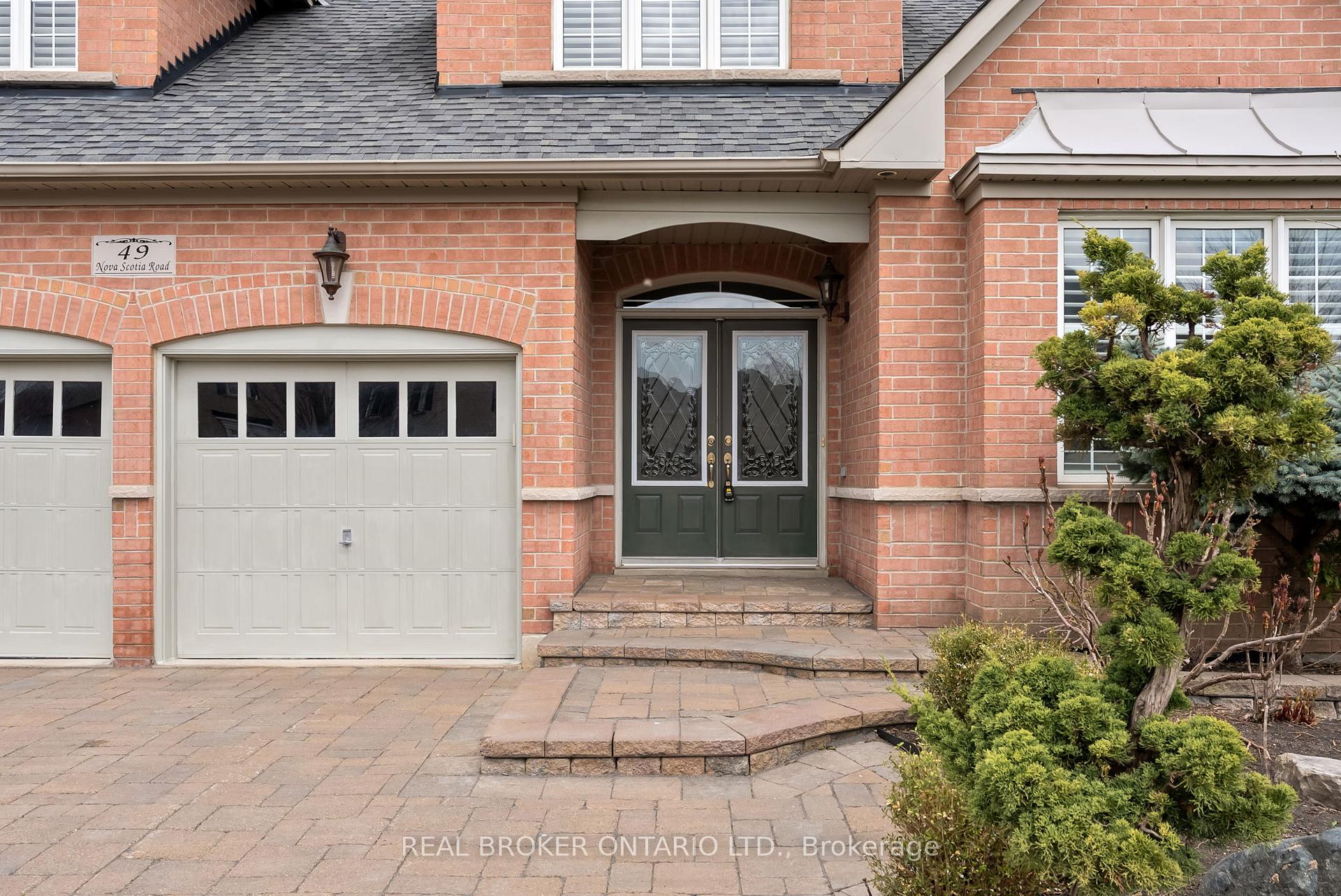 Photo 5 of 49 Nova Scotia Road, Brampton, Bram West — HOMEH