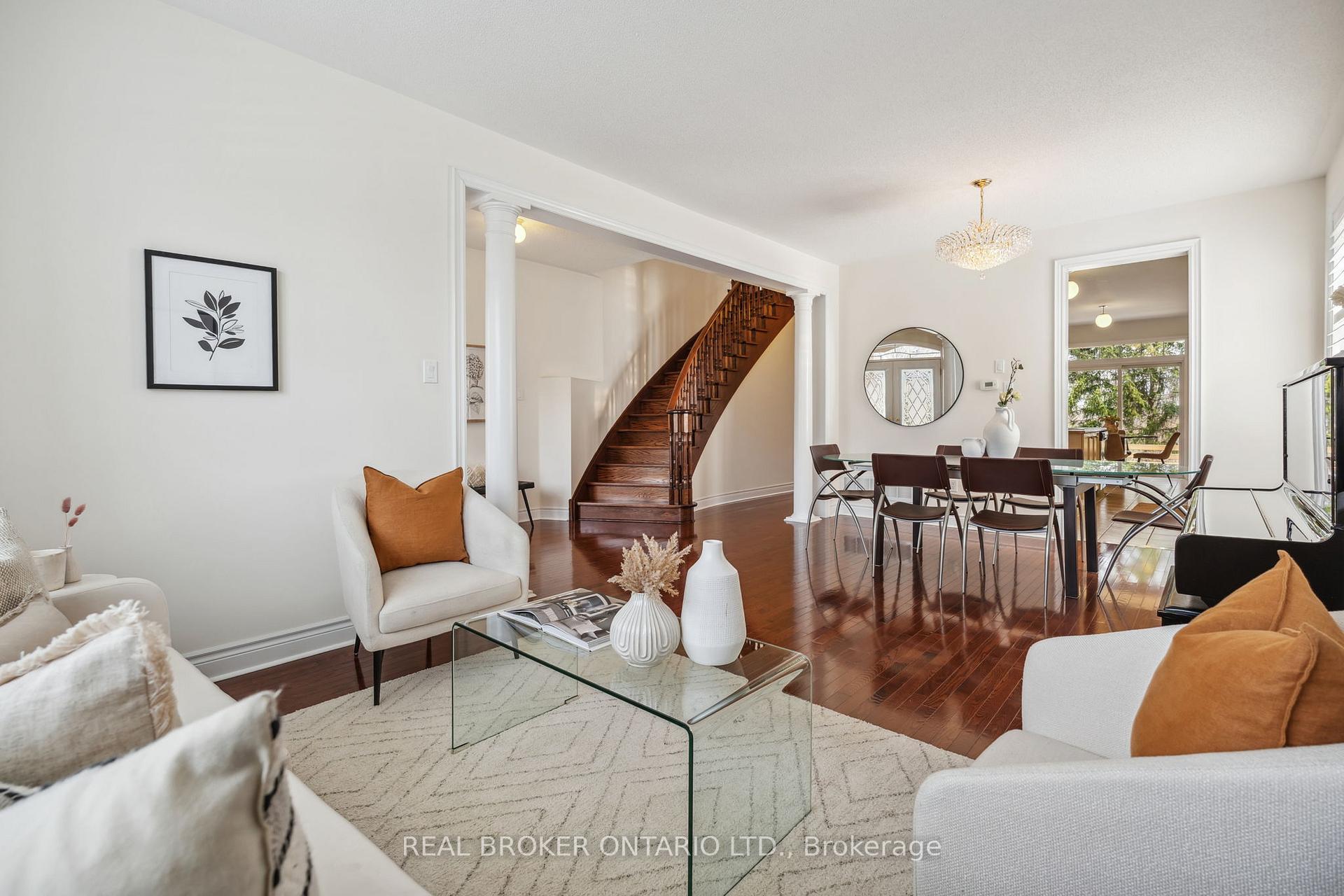 Photo 13 of 49 Nova Scotia Road, Brampton, Bram West — HOMEH