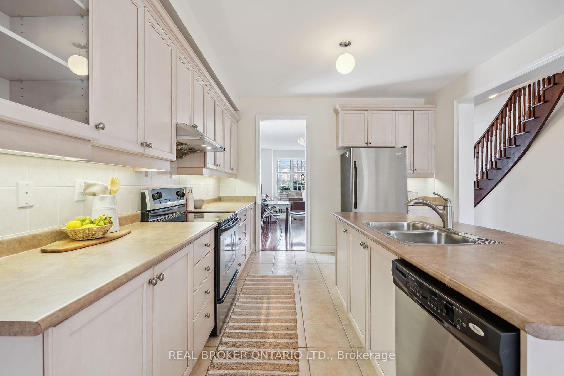Photo 17 of 49 Nova Scotia Road, Brampton, Bram West — HOMEH