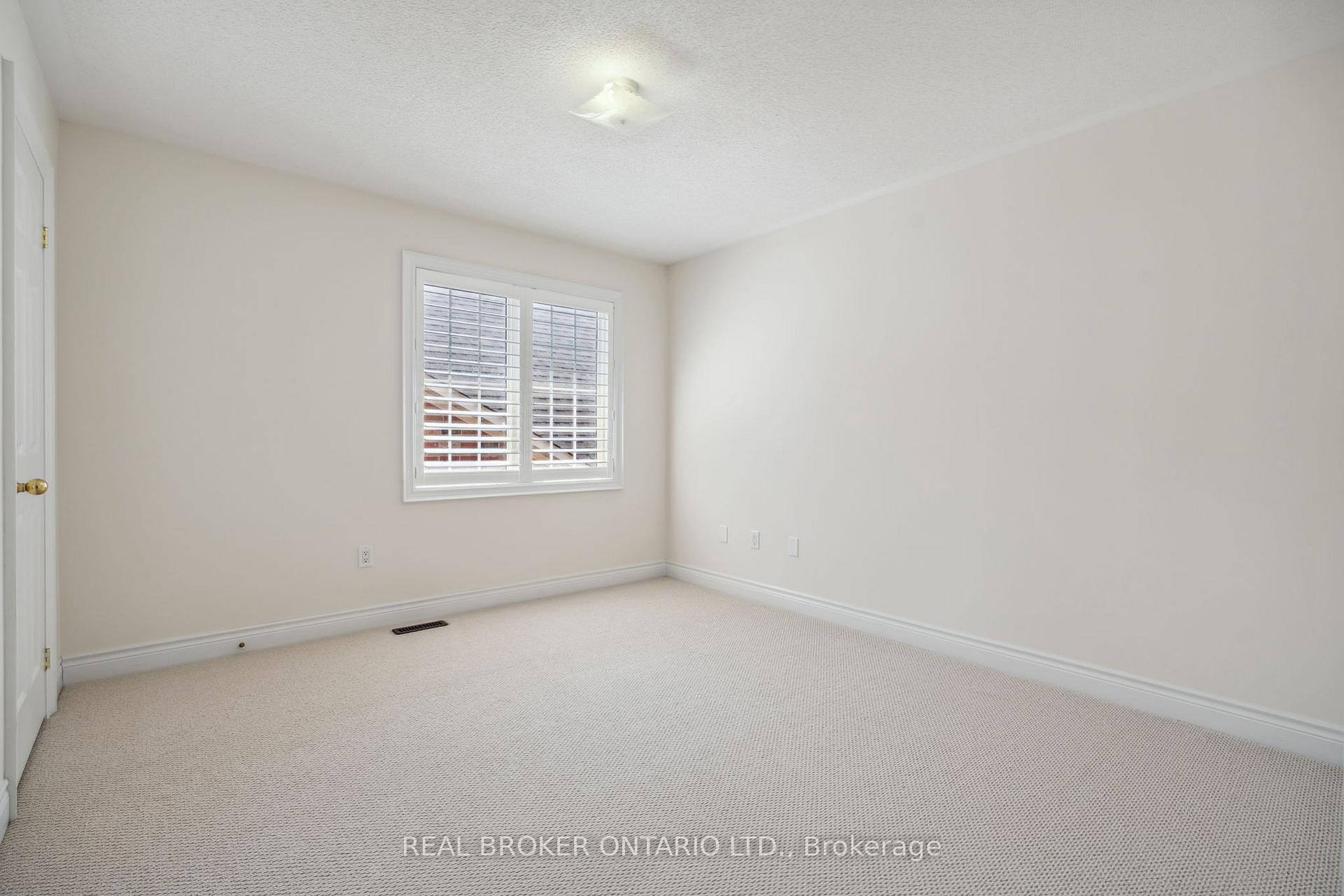 Photo 34 of 49 Nova Scotia Road, Brampton, Bram West — HOMEH