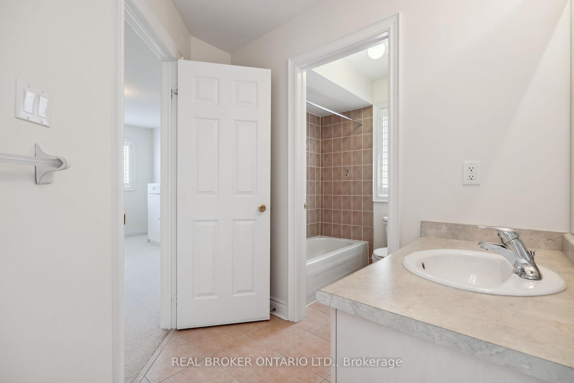 Photo 37 of 49 Nova Scotia Road, Brampton, Bram West — HOMEH